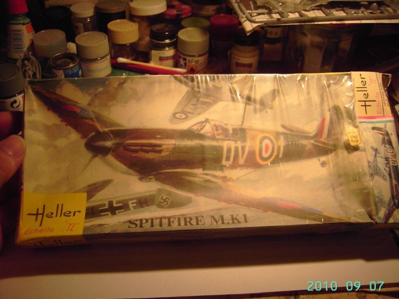 [Heller] spitfire Mk I Harrie10