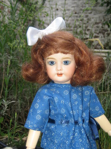 Poupee bleuette top