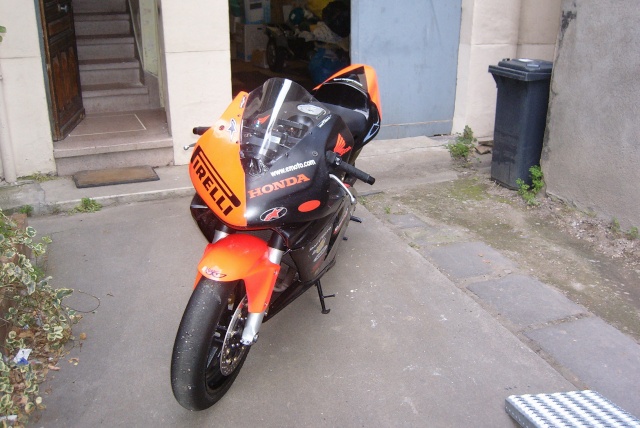 Mon 'tit 600 CBR RR 2004 00710