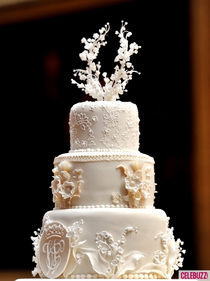 "Nghía" chiếc bánh cưới 8 tầng trong đám cưới Hoàng gia Anh 11300410