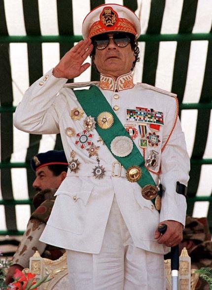 ابداعات مصممي ازياء مستر معمر القذافي او زعيم الثوره Image-19