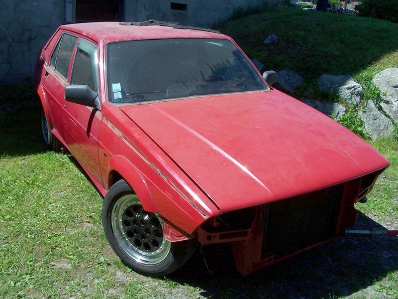 Une 75 Twin Spark rouge pour Alfa42 !!! - Page 10 100_8424