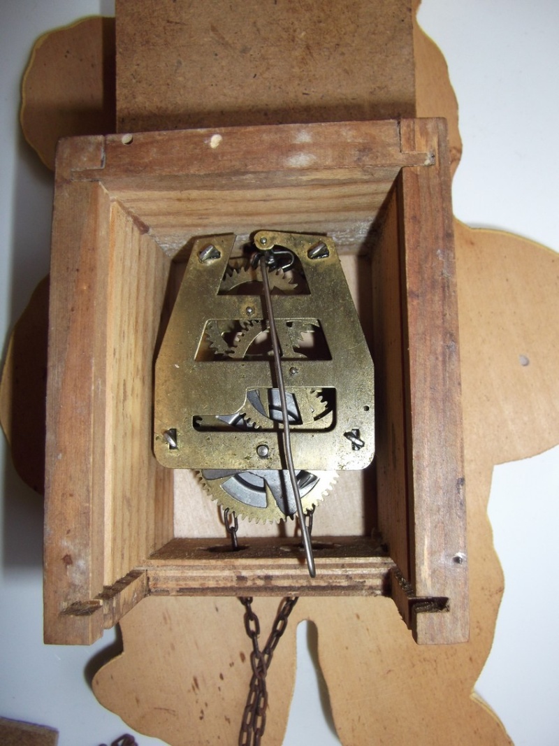 objet "insolite":  horloge Astérix Suisse 00114