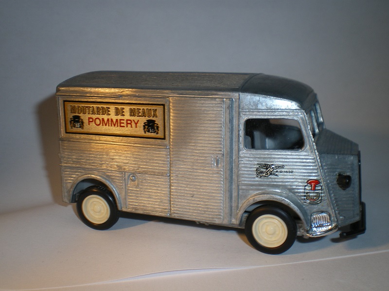 Citroën H Type Integral (1947) - Matchbox Collectibles. Imgp0021