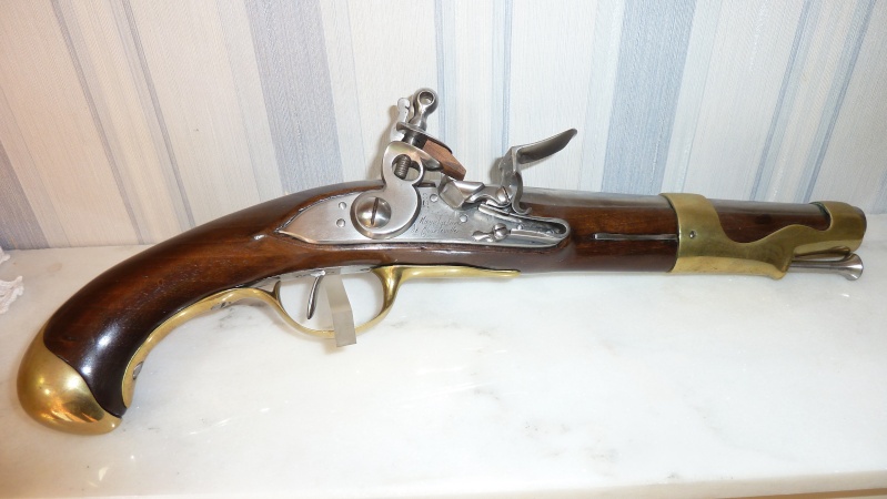 pistolet 1775 Pistol17