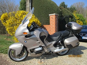 Vend BMW R1100RT NOUVEAU PRIX 6600 € negotiable R1100r10