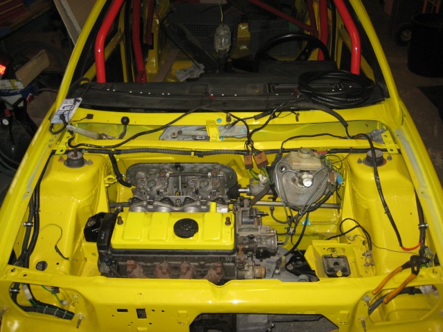 Remontage d'une voiture  de rallye Img_5011