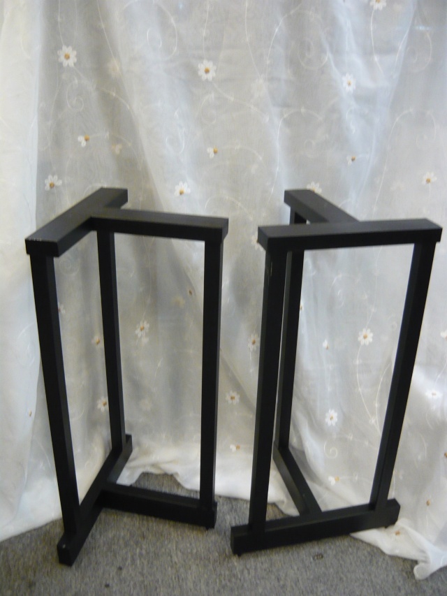 Speaker Stand 24 inch (New) SOLD P1050318