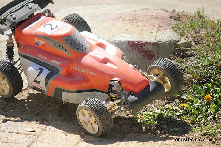 ICI Reportage live 1ère manche de CF 2011 à Besançon - Page 5 Img_2710