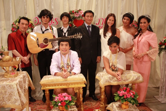 ตอนที่ 35 เผือก-โอปอล์ แต่งงานสายฟ้าแล่บ!! สุดช็อค!! นายกฯโผล่ร่วมงาน Img_4111