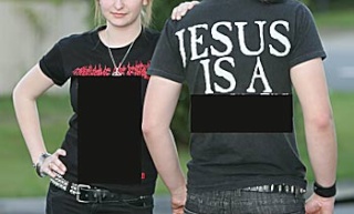 Fã de Cradle of Filth processado por usar t-shirt obscena Cof_ts10