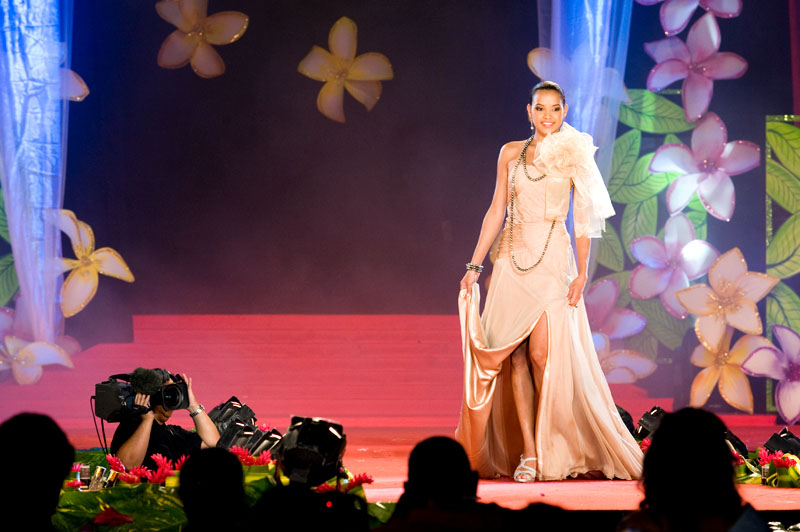 Article dans Tahiti Presse le 24 juin 2011 - Rauata Temauri élue Miss Tahiti Cdc13310