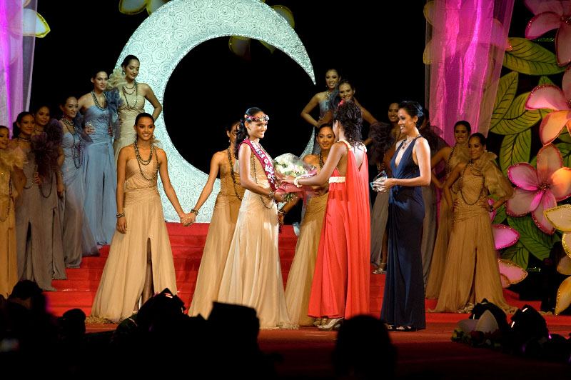 Article dans Tahiti Presse le 24 juin 2011 - Rauata Temauri élue Miss Tahiti Cdc16510
