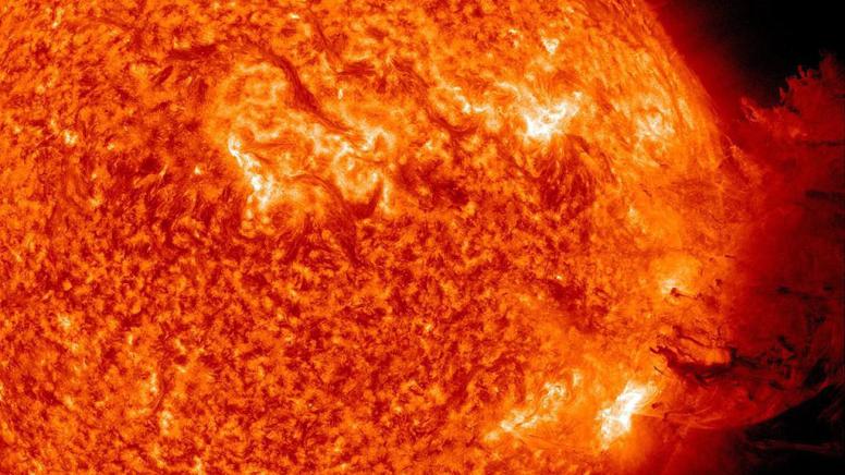 Sonnensturm könnte Stromnetze und Satelliten stören Sonne110