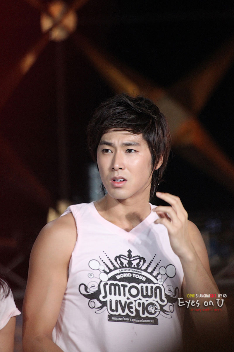 [pic] Yunho live in Shanghai 1_810