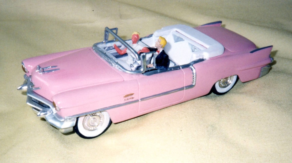 [REVELL ] CADILLAC ELDORADO cabriolet spécial série 62 1955 - Ma première maquette construite courant 1956 1/32ème Réf H 1200 32244511