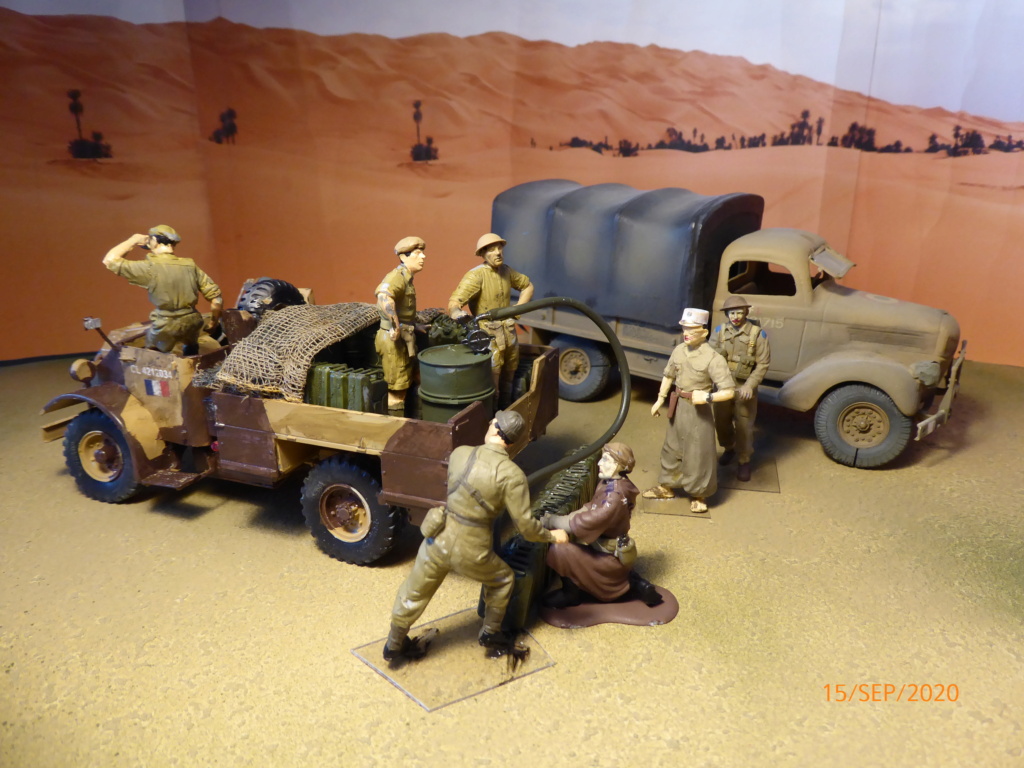 Panne de carburant  désert de Libye 1942 - 1/35 P1000912