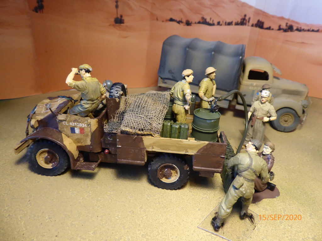 Panne de carburant  désert de Libye 1942 - 1/35 P1000913