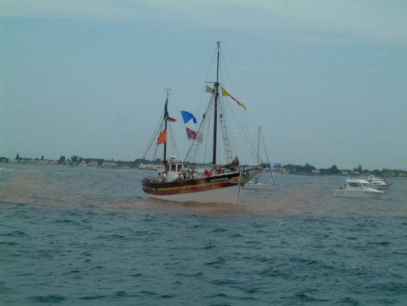 [VIE DES PORTS] Quelques bateaux de pêche (sur nos côtes Françaises) - Page 11 Dscf0510