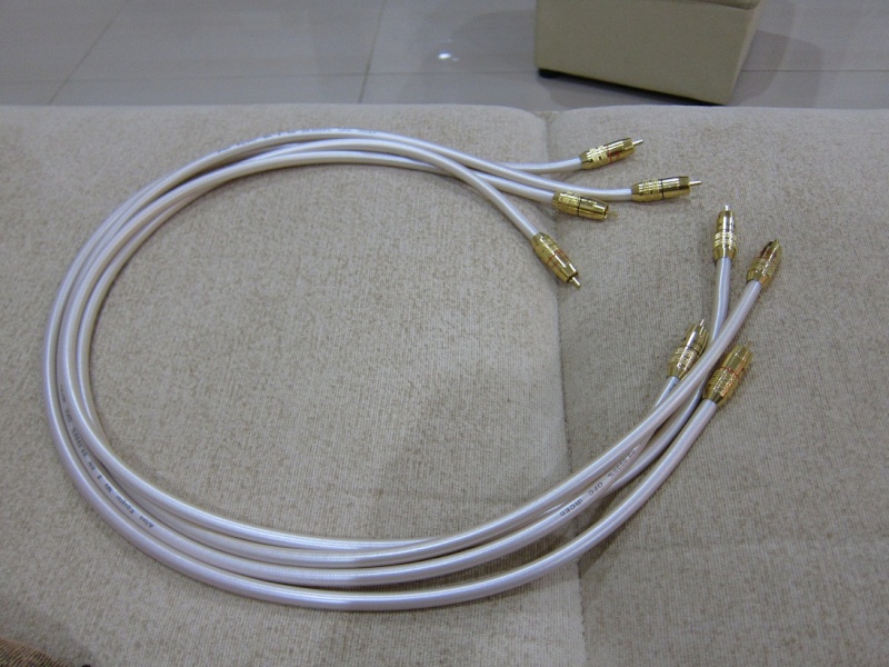 Atlas Equator MKII Interconnect (Used) P111