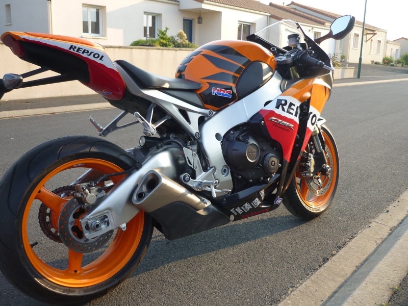 mon repsol 2009 avant modifs! et après modifs pot et pdr tmd Repsol26