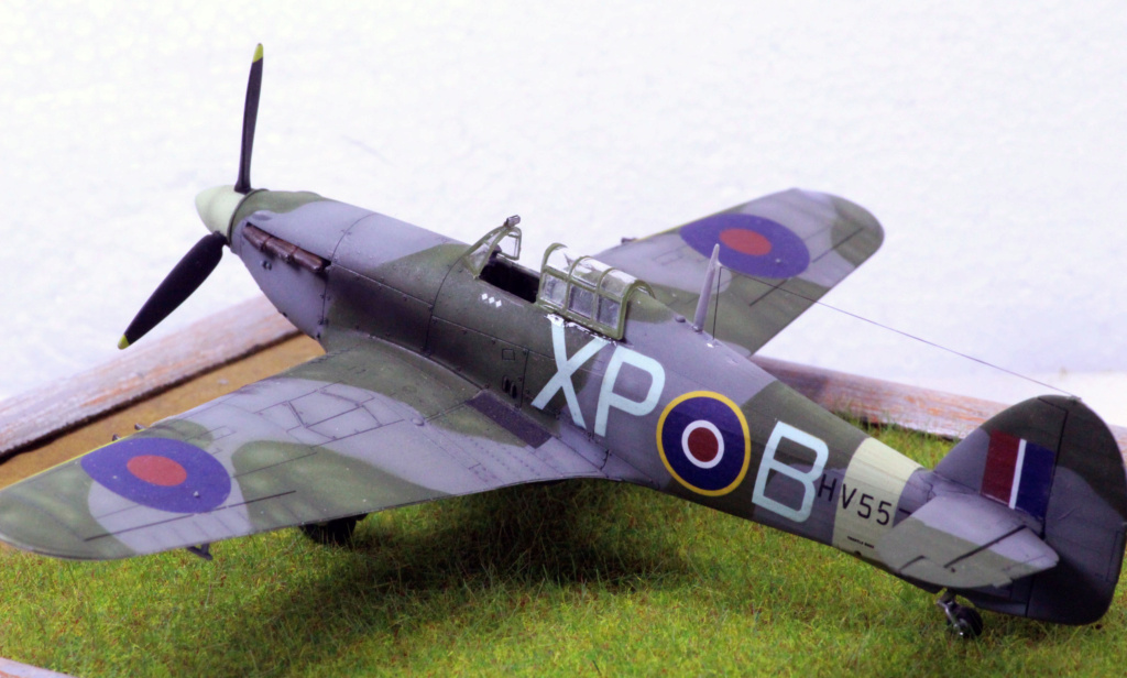 Hurricane Mk II B  piloté par Emile FAYOLLE - Page 2 3410