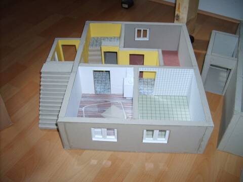 Unser Haus Aus Karton
