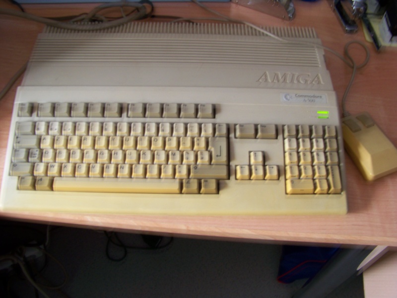 Amiga 500 vendu; DONNE moniteur 100_1910