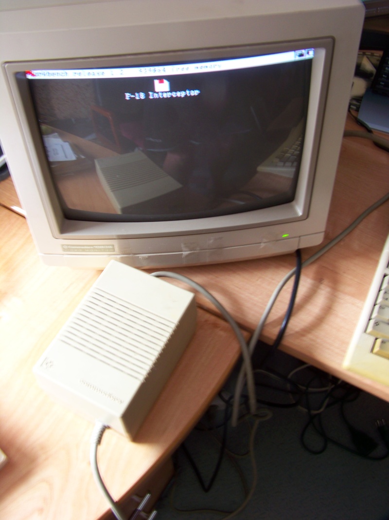 Amiga 500 vendu; DONNE moniteur 100_1911