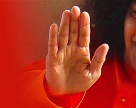 Sri Sathya Sai Baba (1926-2011) - Hands of a Guru 21771411