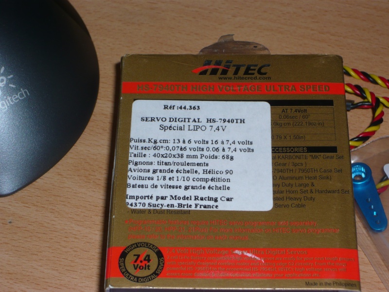 servo Hitec HS-7940TH P1030612