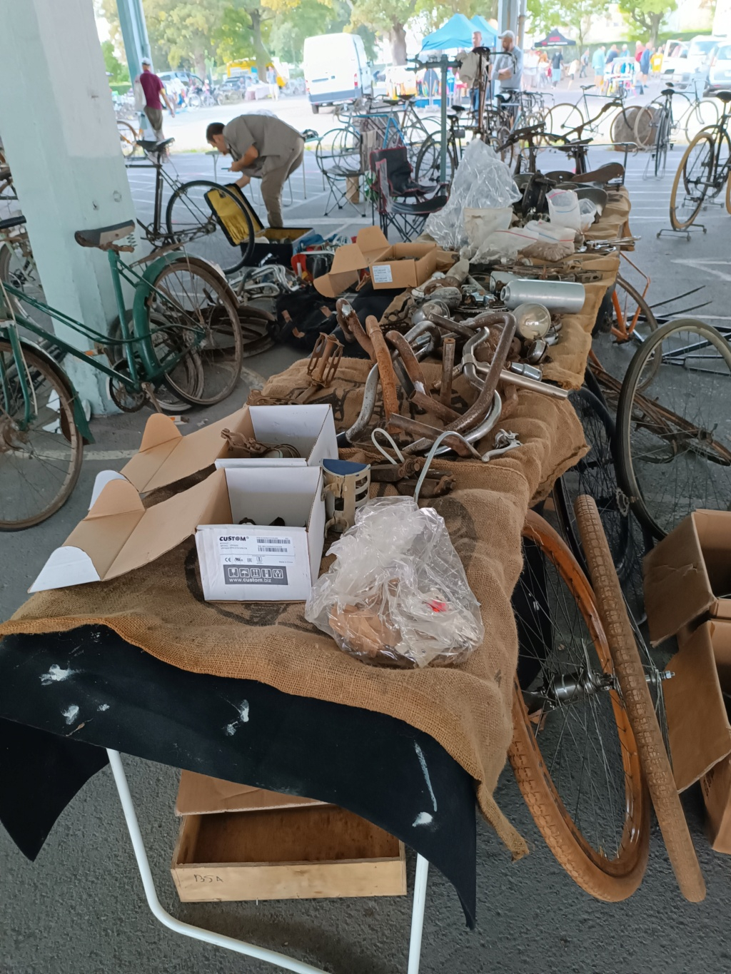 Bourse aux vélos anciens les 16 et 17 septembre au vélodrome de ROUBAIX - Page 2 Img_3305