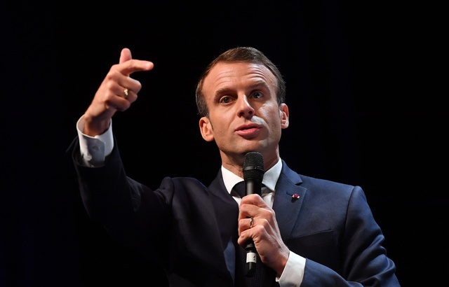 #TMCweb3 : «#GiletsJaunes »: #Macron s'exprimera «en début de semaine prochaine» 640x4119