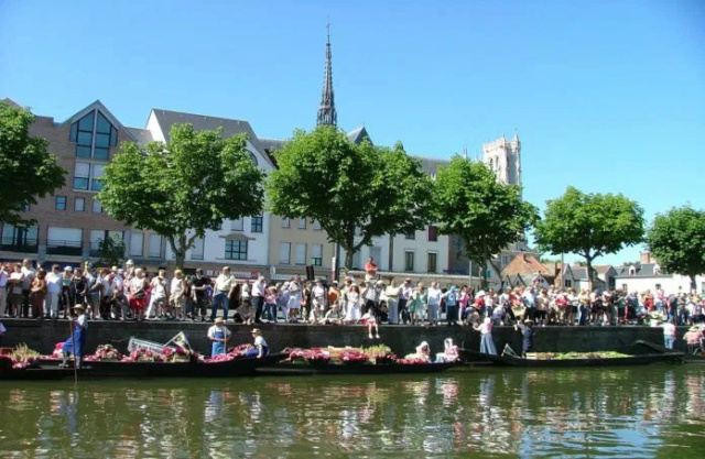 Le marché sur l’eau traditionnel des #Hortillonnages d'#Amiens est annulé Annule10