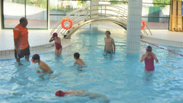 #Amiens : un #stage gratuit pour apprendre à #nager pendant les #vacances B9733114