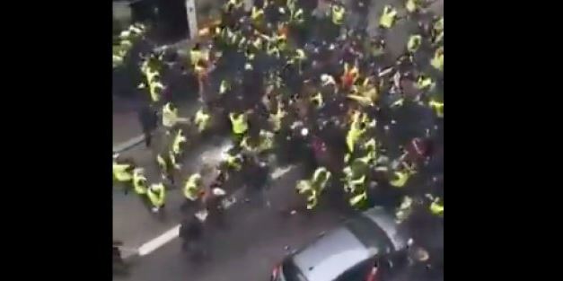 #TMCweb3 :#GiletsJaunes : #Affrontement entre groupes d'extrême droite et d’extrême gauche à #Lyon Captur59
