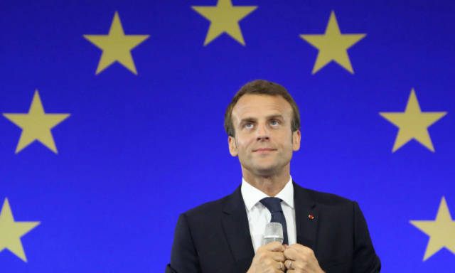 #TMCweb3 : #Macron réfléchit à organiser un #référendum le jour des #ÉlectionsEuropéennes Cfd56410