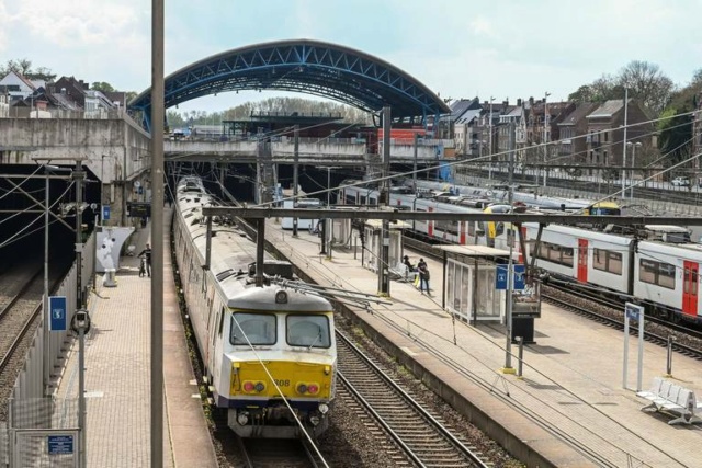 #Belgique : Une place assise devra être garantie dans 98% des #trains d'ici à 2032 Mi3jgu10