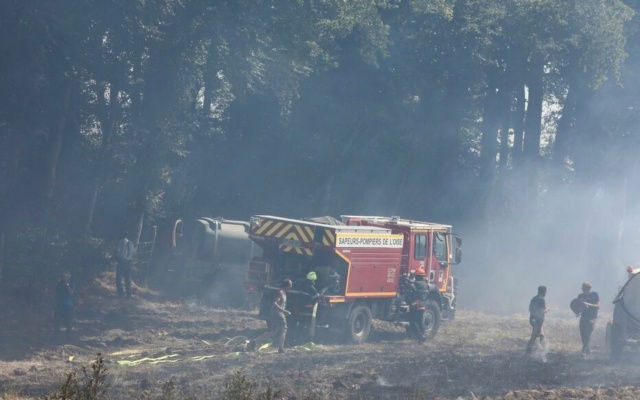 #Incendies dans l’#Oise : près de 150 ha brûlés et 250 #pompiers luttant contre les #flammes Utosn610