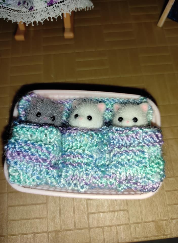 tricot pour les bébés et mini bébés 15364610
