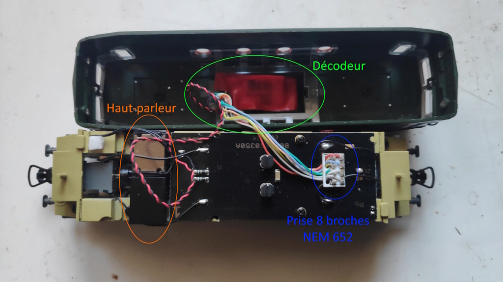 Décodeur DCC et bleutooth Hornby HM7000 Positi10