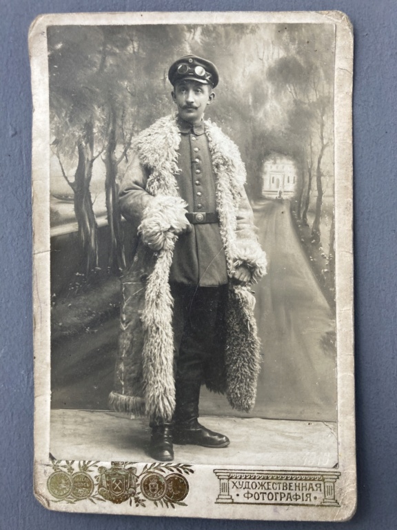 (P) Photo d’un soldat allemand kraftfahrer avec manteau de fourrure  A CLOTURER 0a3a5510
