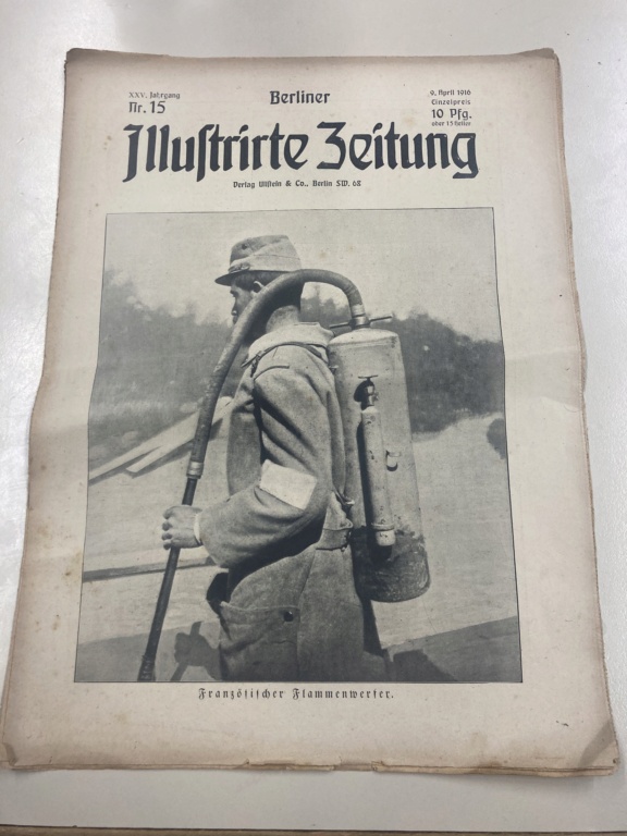 (P) Journal allemand avec photo lance flamme français VENDU Cf37da10