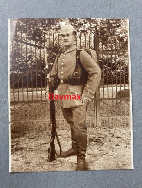 (E) Photo soldat allemand en casque à pointe A CLOTURER Thumb377