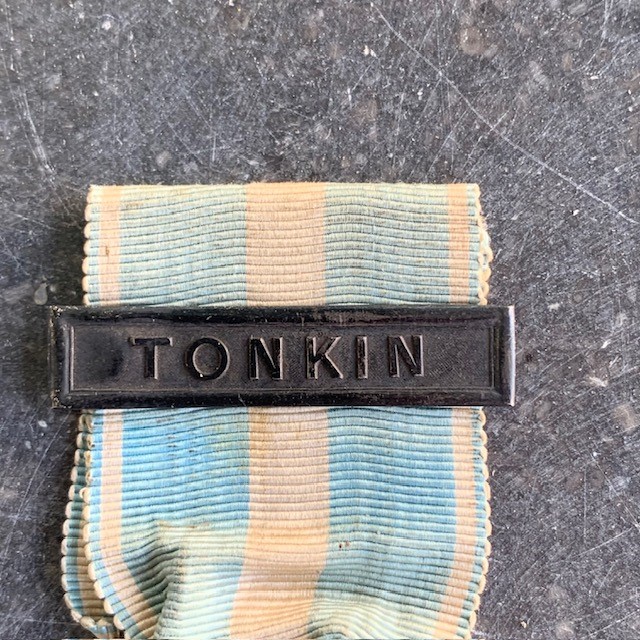 (P) Médaille coloniale en argent avec agrafe du «TONKIN» A CLOTURER Thumb496
