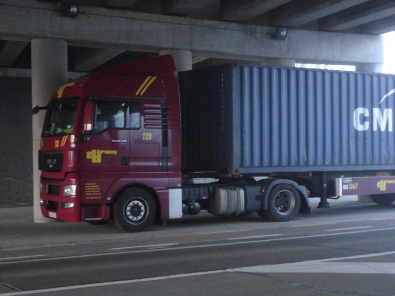 ECS European Containers (Zeebrugge) Trucks10