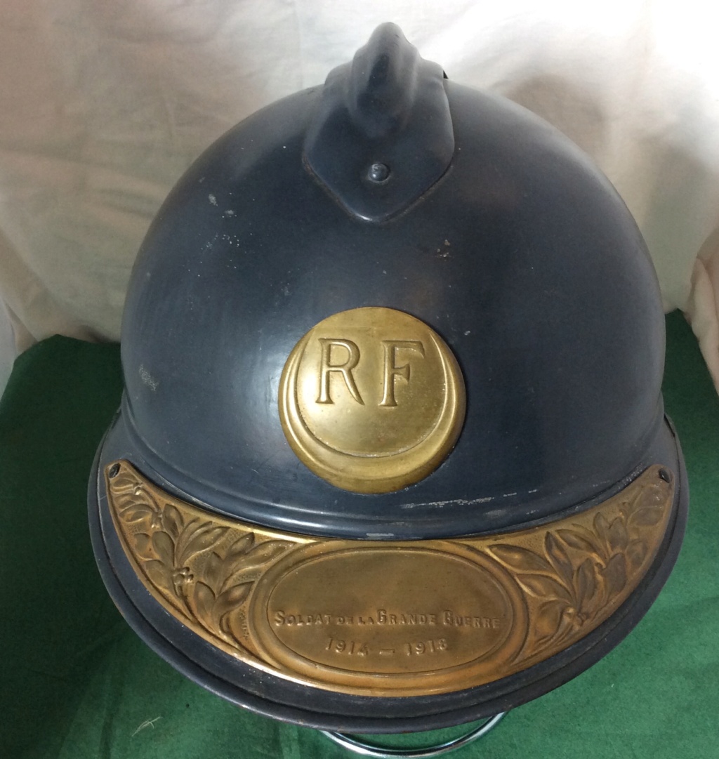 La plaquette souvenir du casque Adrian "Soldat de la Grande Guerre 1914-1918" Img_e320