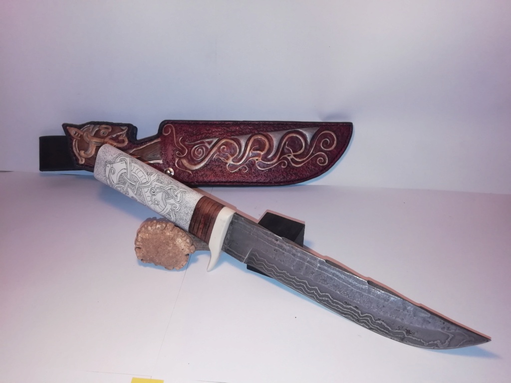 Couteau d'inspiration nordique avec scrimshaws  Img_2037