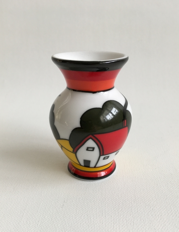 Clarice Cliff Style Vase. Unidentified Pottery Mark. Claric11
