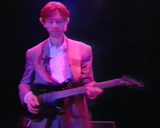 Pantera - Is this a Westone Pantera X390? Level 42's Boon Gould in 1986... Panter18